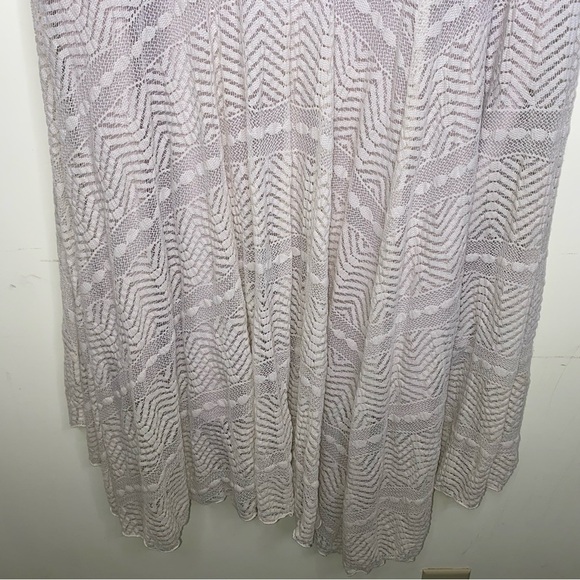 Chris McLaughlin 16W Elegant Sleeveless Lace Dress in Beige - Picture 5 of 10